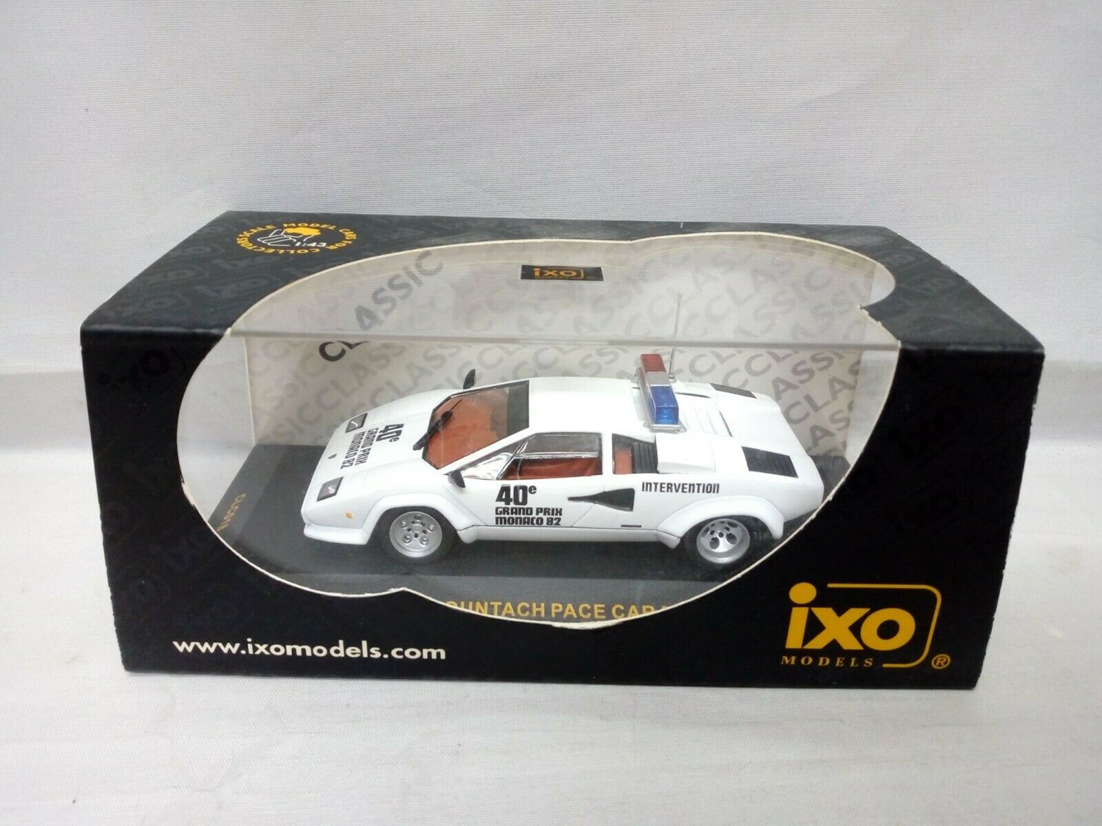 1-to-43-Ixo-Models-Lamborghini-Countach-Pace-Car-Monaco
